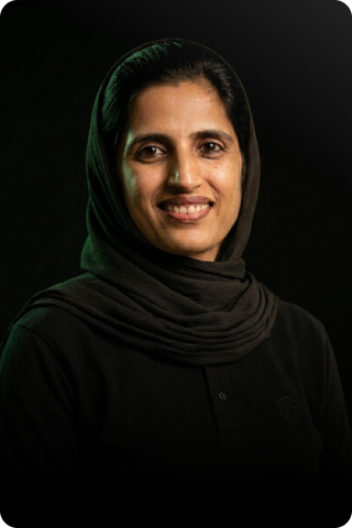 Najina E P